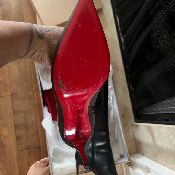 SOLD!!!! Authentic Christian Louboutin Knee boots with receipt - Picture 10 of 11